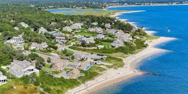 Image 2: Chatham public beaches -
