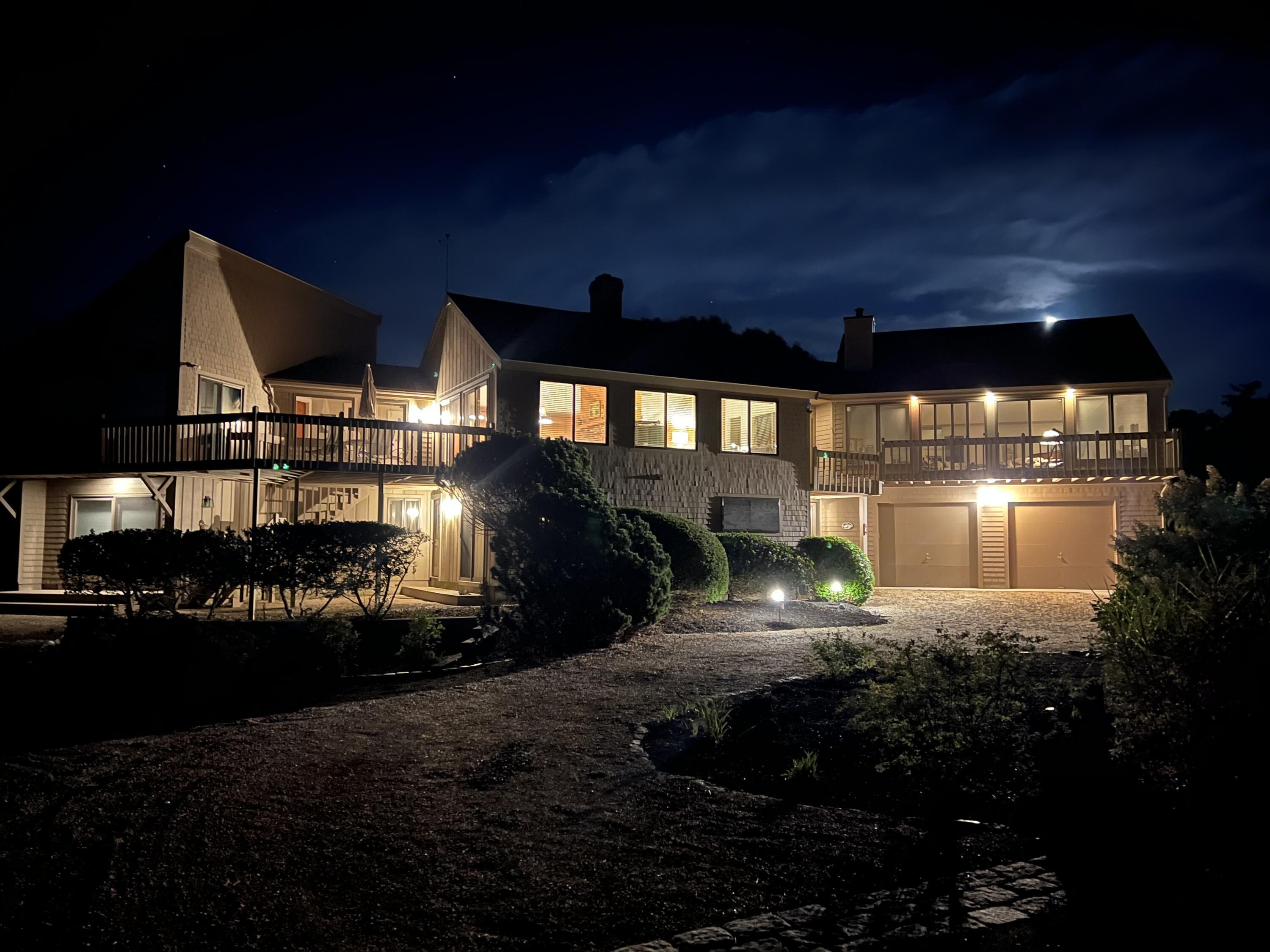 Image 3: Night View