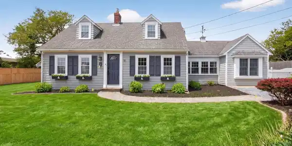 15 Beach Pine Road