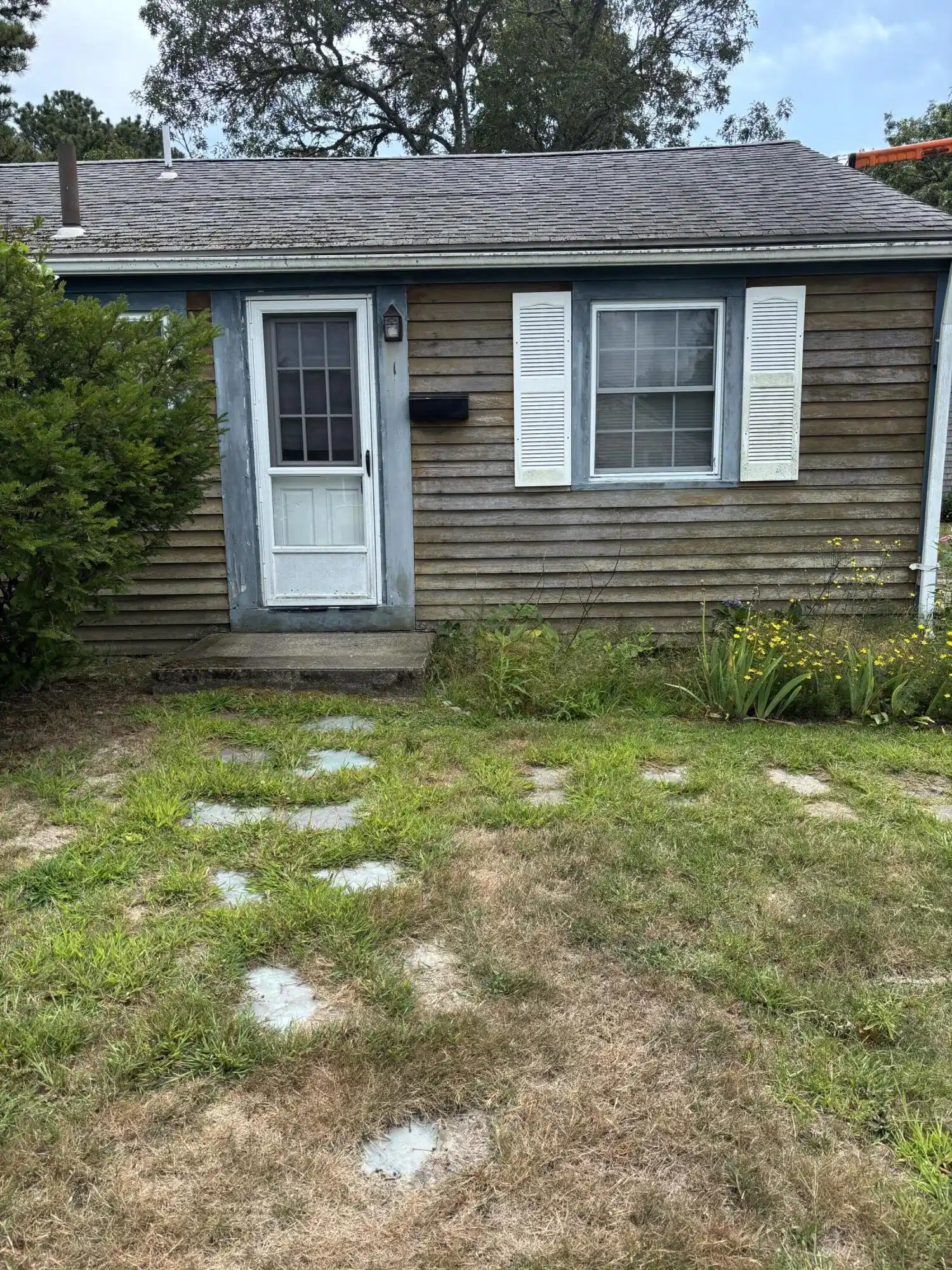 Image 1: 1 Howes