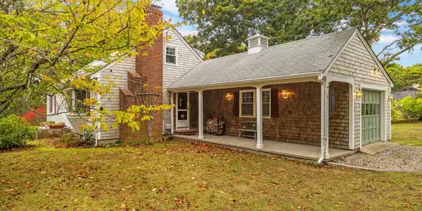 10 Field Road