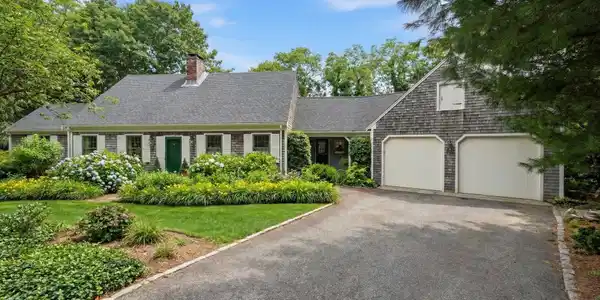 10 Grouse Street