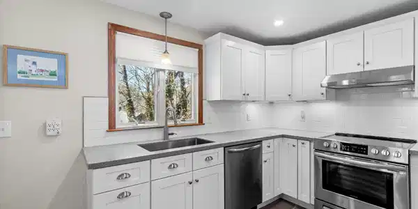 Image 3: 20 Stone Court, Eastham, Cape Cod