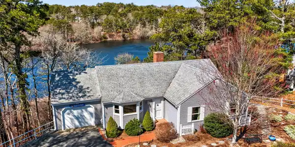 186 Canoe Pond Drive