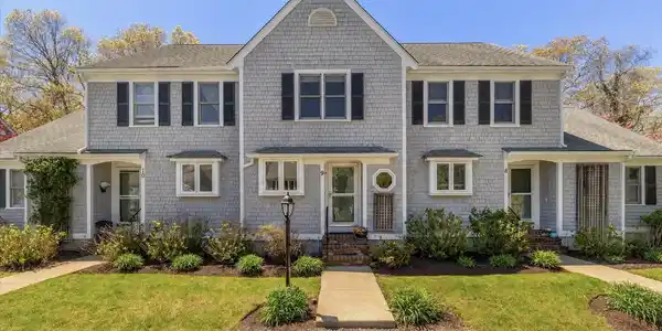 51 Carlson Lane Unit 9C
