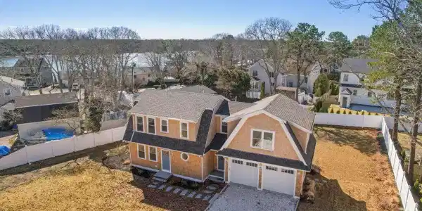63 Ovington Drive