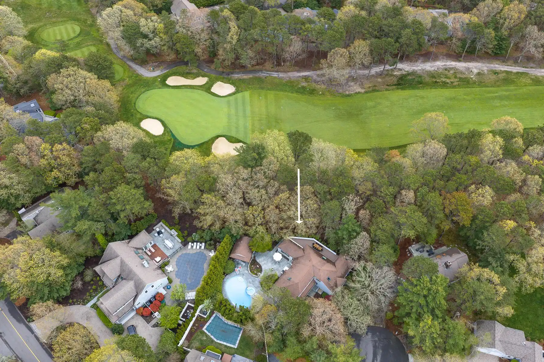 Image 1: 8 Walton Knob Drone-2-sand trap