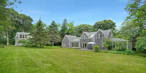 174 Middle Road