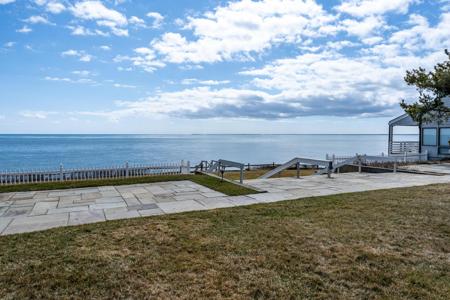 94 Shore Drive W UNIT 9B