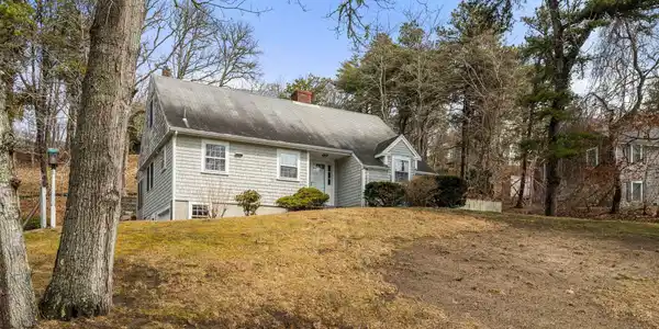 25 Wood Valley Road