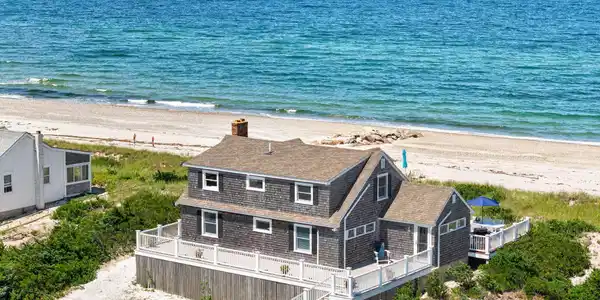 71-72 North Shore Boulevard