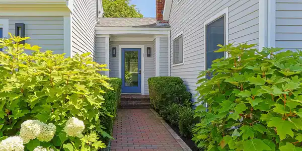 Image 3: 5-web-or-mls-73-franklin-st-unit-1