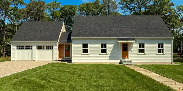 255 Epanow Road