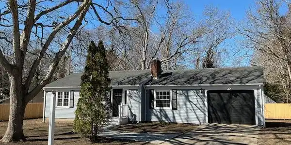 57 Suffolk Avenue