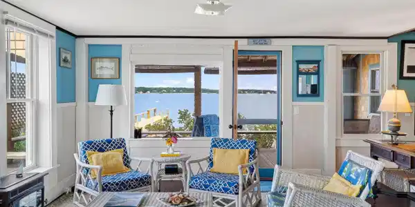 Image 3: 27 Beach Road-0011