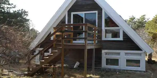 Image 4: Guest House