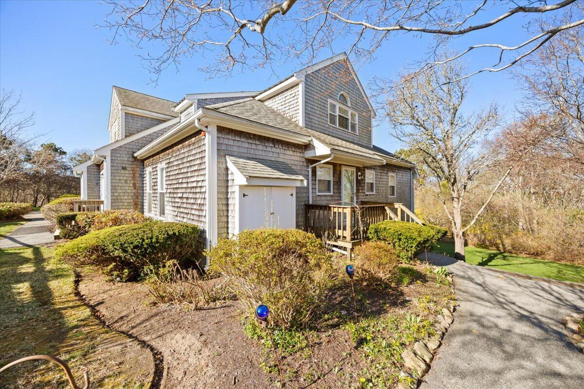 Image 2: 03-0003_Harbor Hill Dr