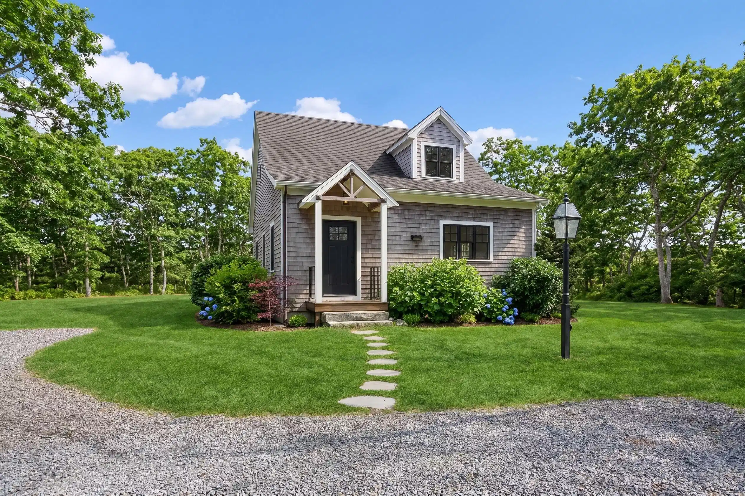 Image 1: 114 Meetinghouse Way-2a_HighRes