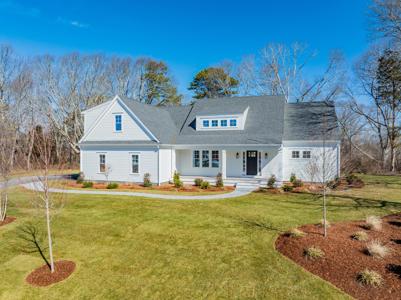 21 Seneca Lane