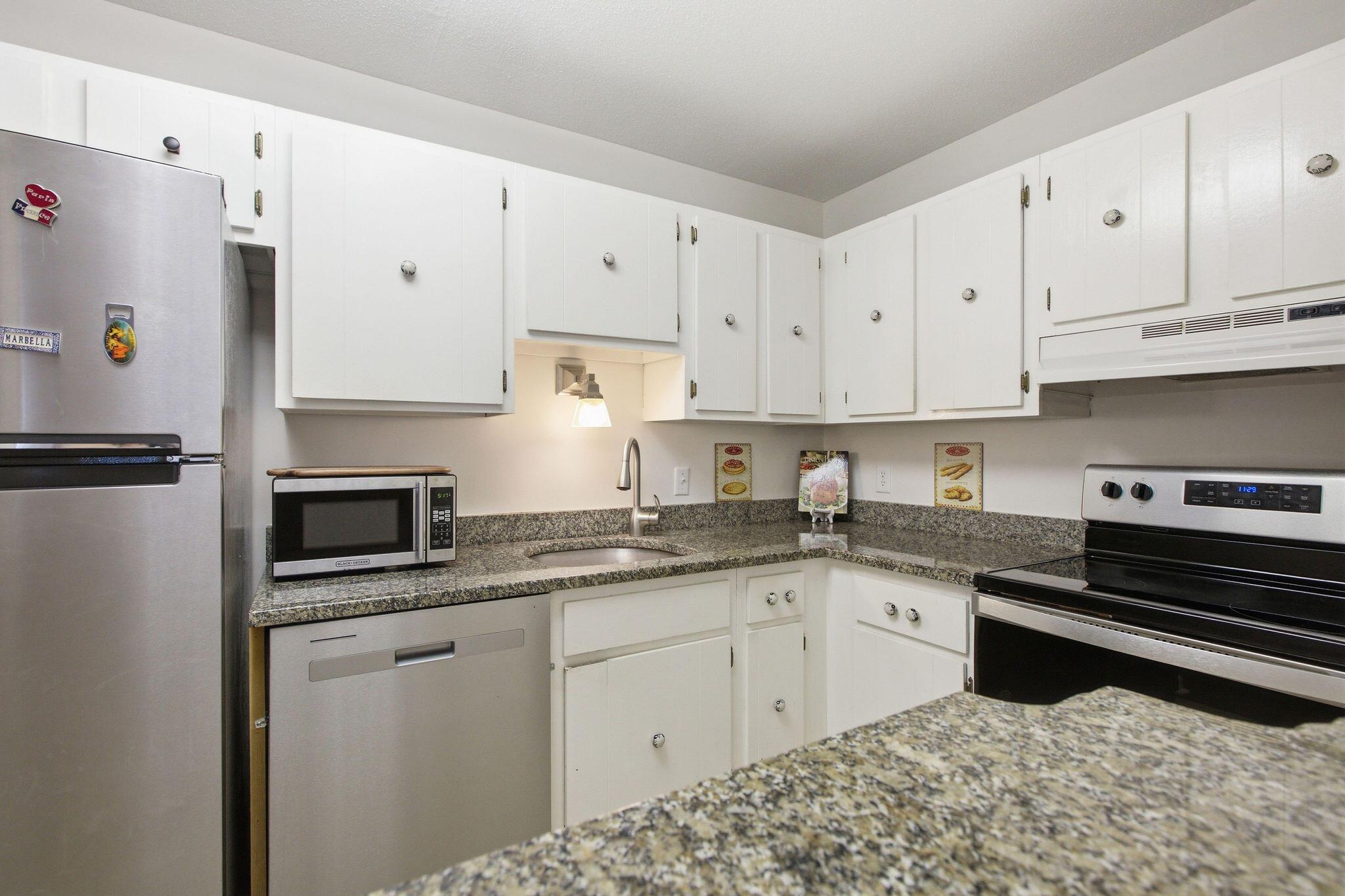 Image 3: 777MainSt-17