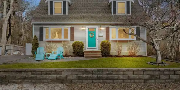 111 Pinecrest Beach Drive