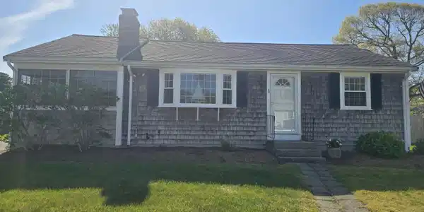 98 Michaels Avenue