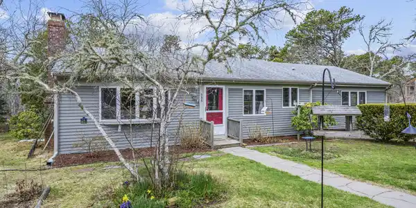 535 School House Road