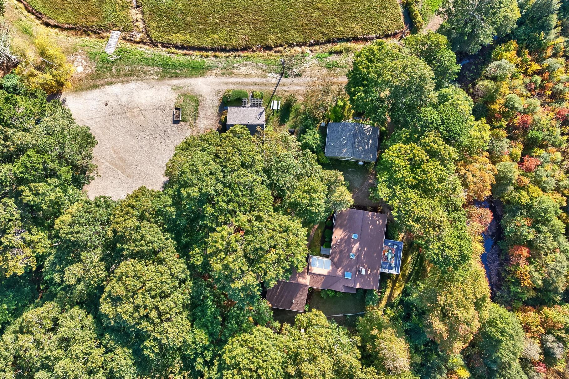 Image 3: DJI_20251010154757_0310_D