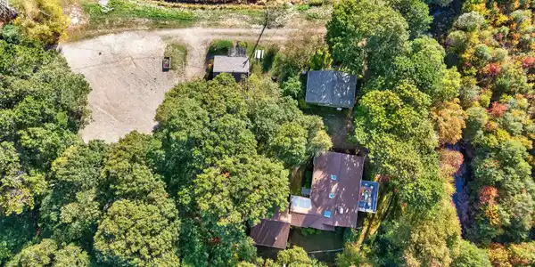 Image 3: DJI_20251010154757_0310_D