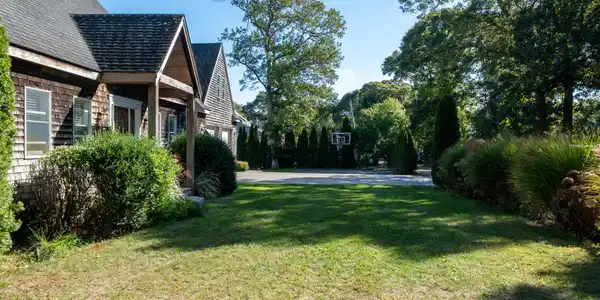 Image 3: 68 Front St-37 (2)