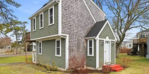 111 School Street Unit APT 2