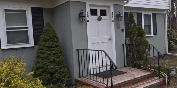 Image 2: Front Entry