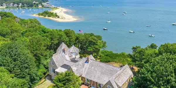 2079 Head of the Bay Road