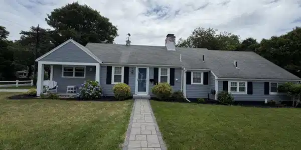 25 Sunset Drive