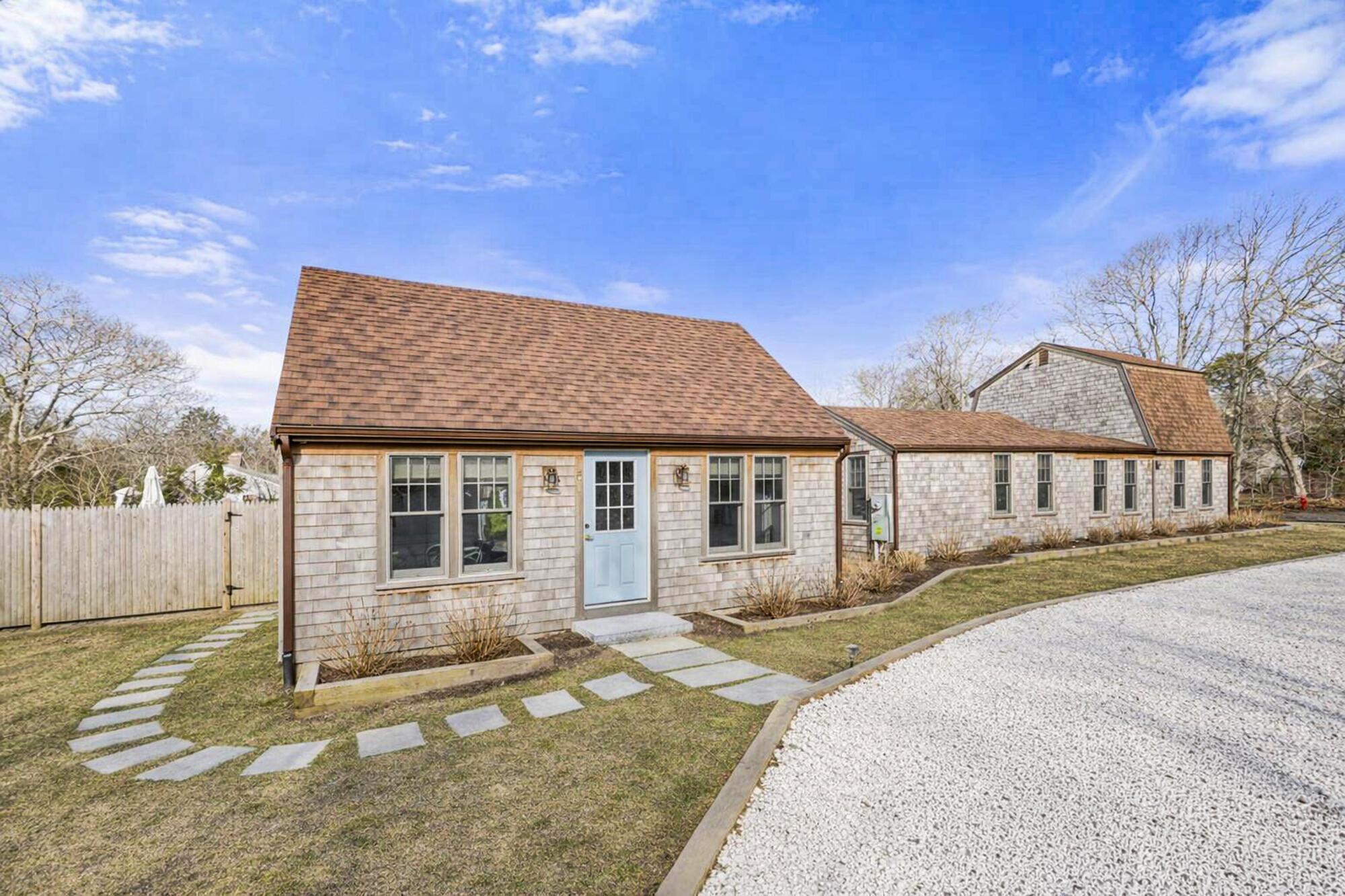 Image 1: 50 Surrey Front