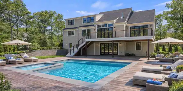 10 Dawson Way