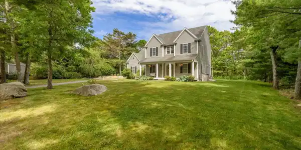 11 Dawe Lane