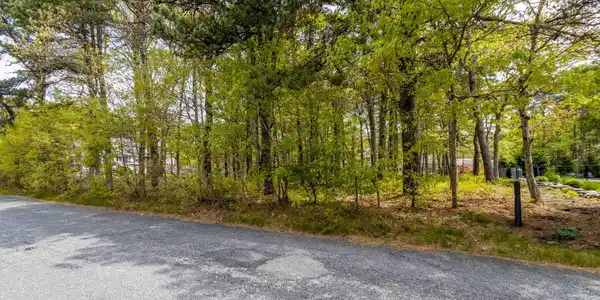 32 Captain Walsh Drive