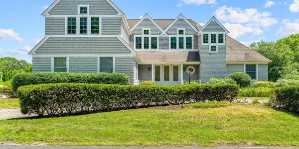 14 Glenneagle Drive