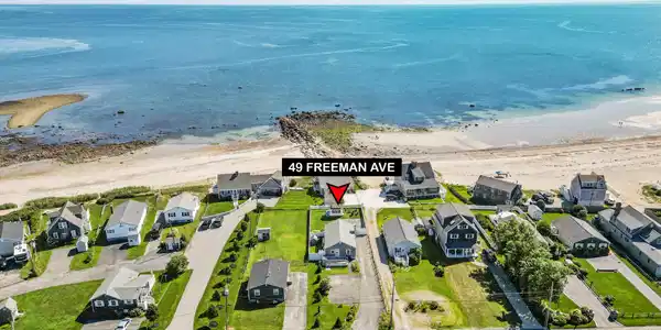 49 Freeman Avenue