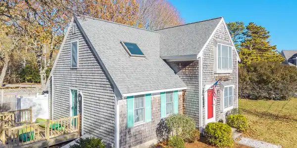 35 Pine Tree Road