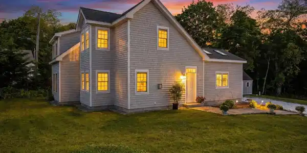 15 Squires Pond Lane
