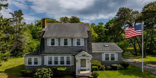 53 Pleasant Street