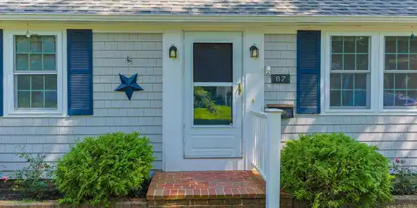 Image 3: 5-web-or-mls-87-vidal-ave