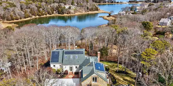 7 Little Cove Lane
