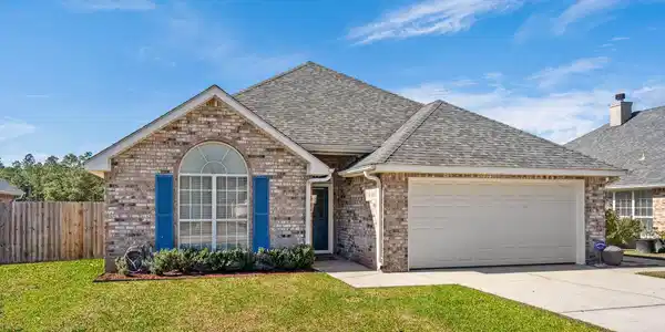3912 Baywood Lane