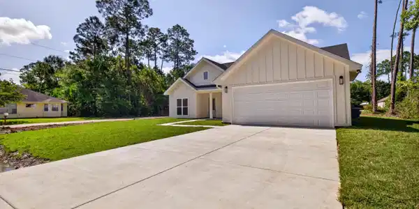 Image 4: 201TarponSt.-3