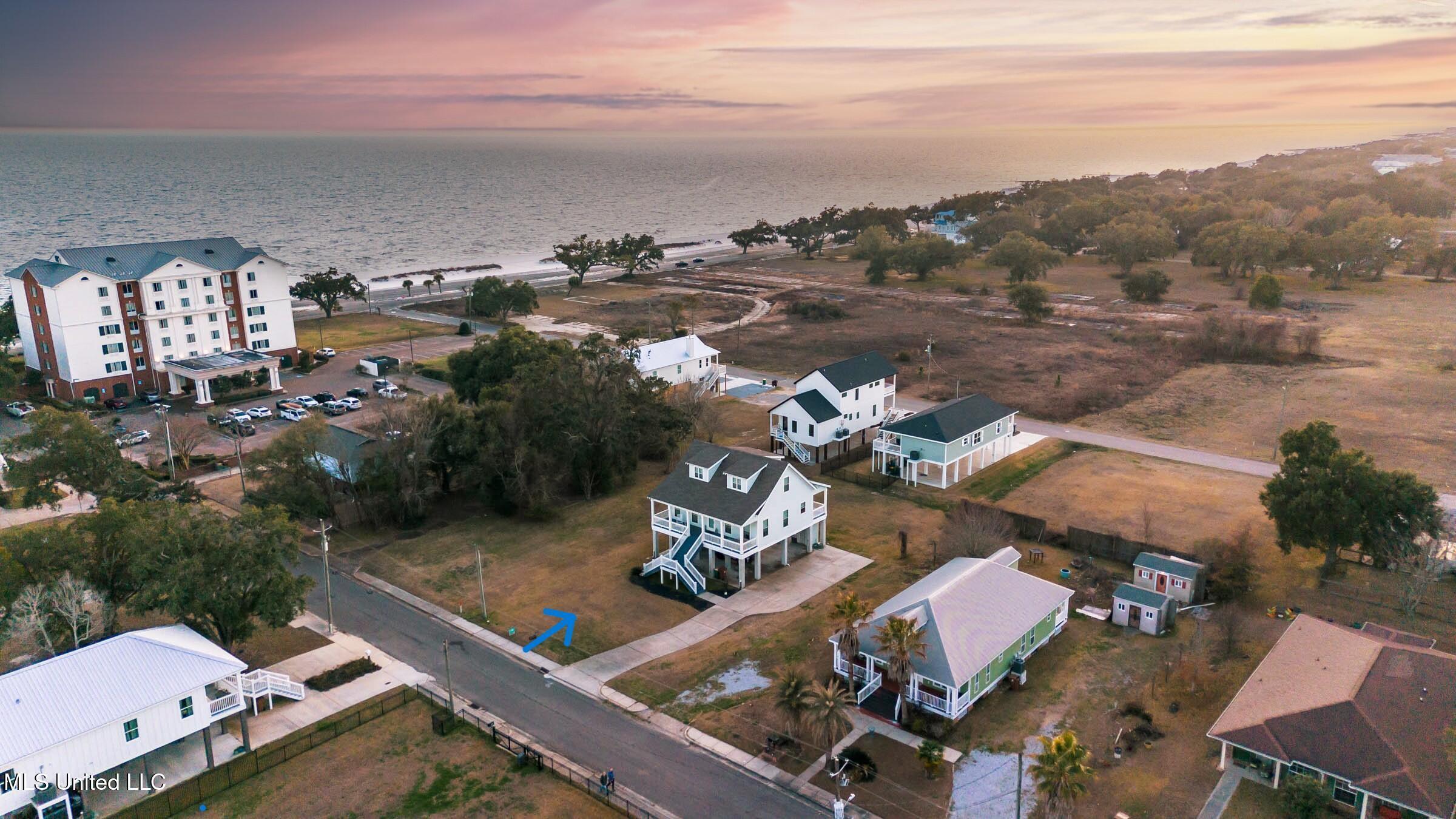 Image 3: Steps to the Beautiful Ms Gulf Coast