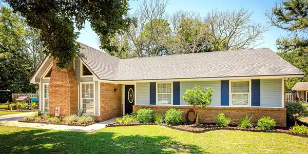 1705 Aspen Lane