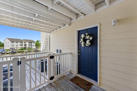 2421 Beachview Drive